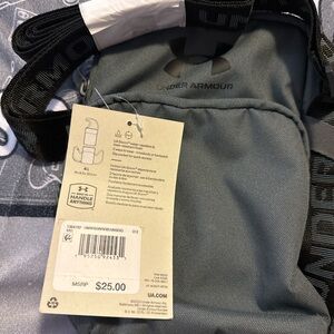 NWT Under Armour 2 in 1 crossbody and backpack 4L